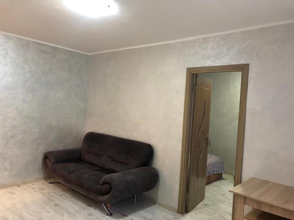 Dmi Apartment ยาช ภายนอก รูปภาพ